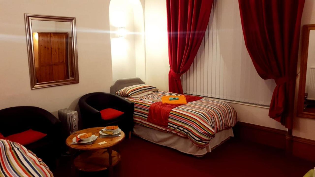 Broomlea Guest House ダイス エクステリア 写真